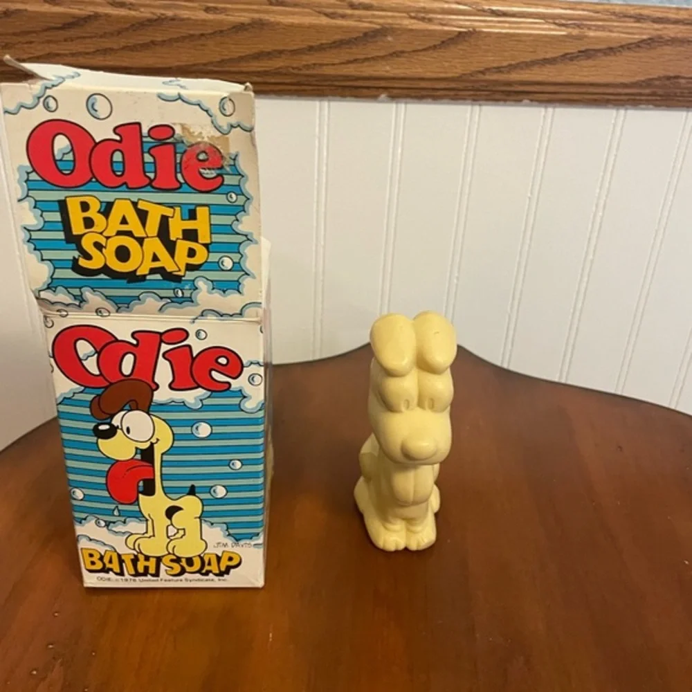 Unused Vintage United Feature Syndicate Garfield's Dog - Odie Bath‎ Soap